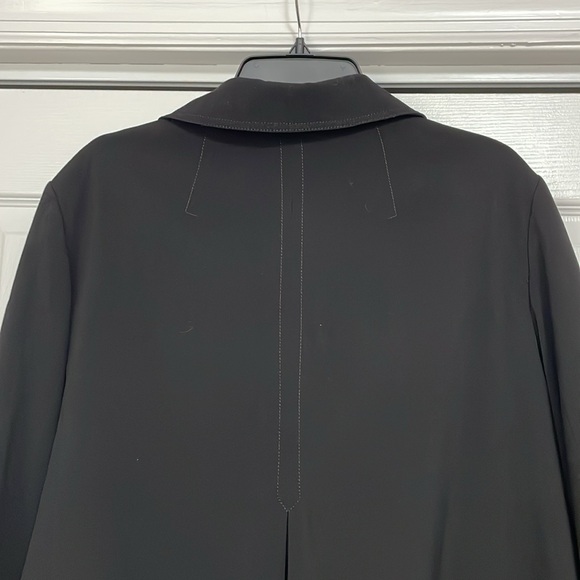 EUC Larry Levine stretch blazer. size 16. Black. Large button tailored details - Picture 9 of 10